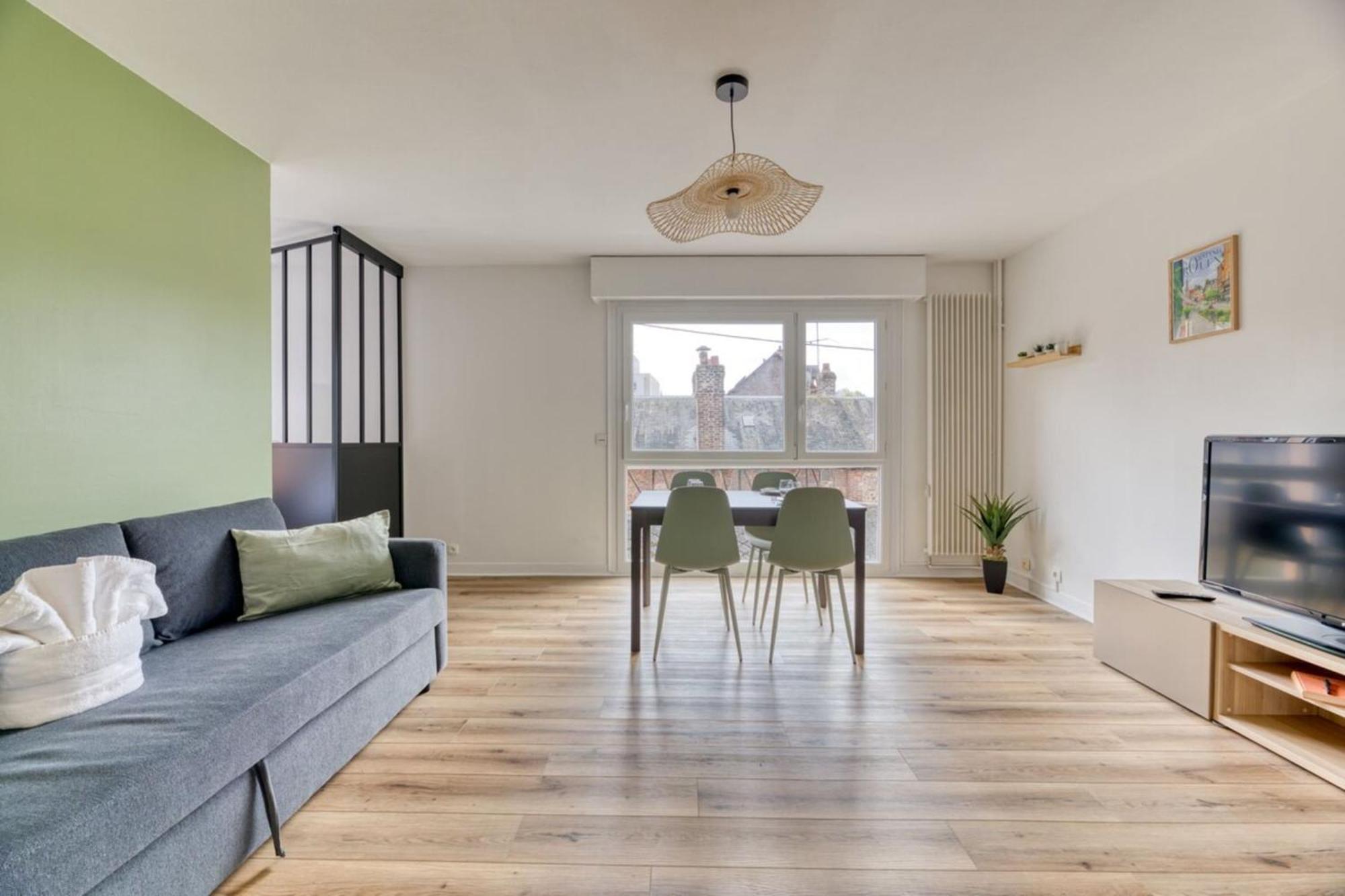 Marine Votre F2 Moderne A Rouen Daire Dış mekan fotoğraf